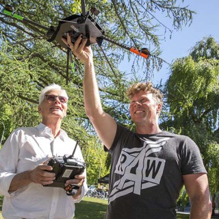 Human geographer Ola Hall and sociologists Göran Djurfeldt run a project where they use drone images to understand variations in crop yield.